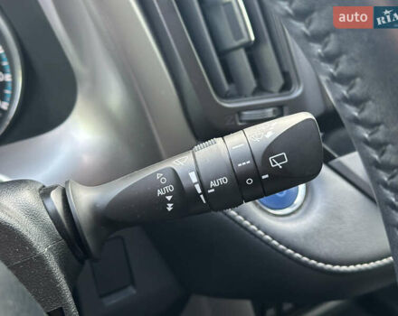 Красный Тойота РАВ 4, объемом двигателя 2.49 л и пробегом 77 тыс. км за 22000 $, фото 33 на Automoto.ua