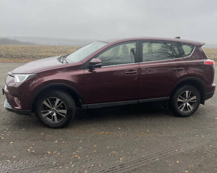 Красный Тойота РАВ 4, объемом двигателя 2.23 л и пробегом 150 тыс. км за 23000 $, фото 2 на Automoto.ua