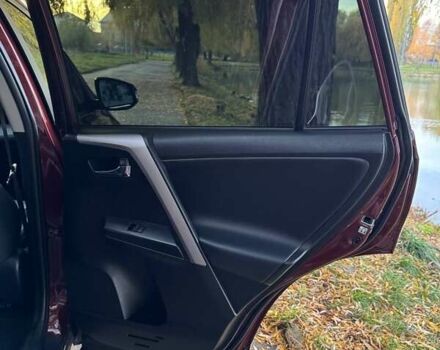 Красный Тойота РАВ 4, объемом двигателя 1.99 л и пробегом 218 тыс. км за 19300 $, фото 18 на Automoto.ua