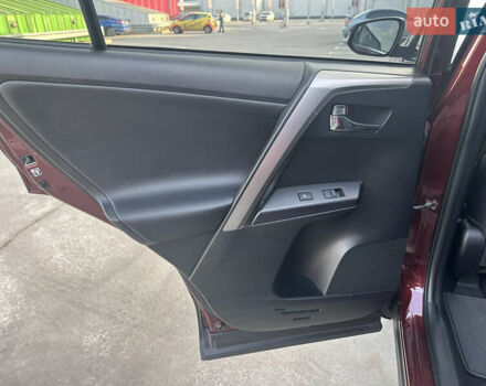 Красный Тойота РАВ 4, объемом двигателя 2.49 л и пробегом 77 тыс. км за 22000 $, фото 17 на Automoto.ua