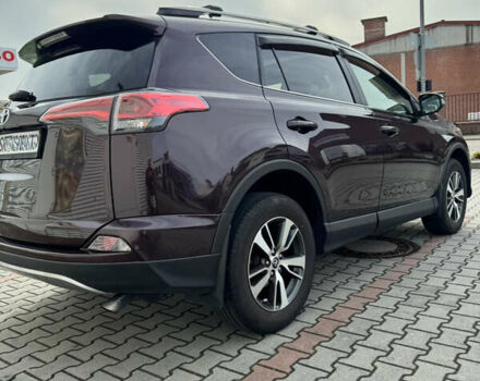 Тойота РАВ 4 2017 в Хмельницком на Automoto.ua Красный Тойота РАВ 4, объемом двигателя 2.49 л и пробегом 157 тыс. км за 21200 $, фото 5 на Automoto.ua