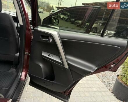 Красный Тойота РАВ 4, объемом двигателя 2.23 л и пробегом 112 тыс. км за 23500 $, фото 65 на Automoto.ua