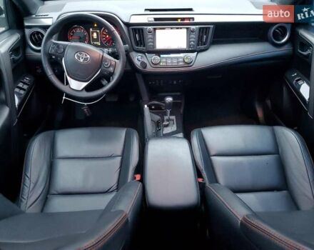 Красный Тойота РАВ 4, объемом двигателя 2.49 л и пробегом 147 тыс. км за 5400 $, фото 7 на Automoto.ua