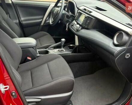 Червоний Тойота РАВ 4, об'ємом двигуна 1.99 л та пробігом 62 тис. км за 25666 $, фото 5 на Automoto.ua