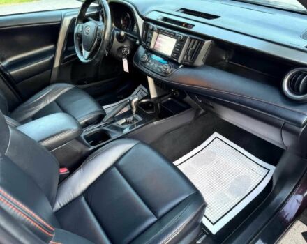 Красный Тойота РАВ 4, объемом двигателя 2.5 л и пробегом 30 тыс. км за 17000 $, фото 6 на Automoto.ua