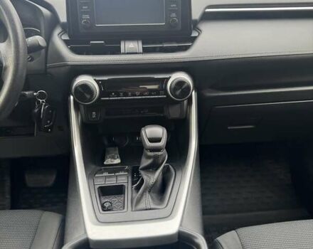 Красный Тойота РАВ 4, объемом двигателя 2.49 л и пробегом 70 тыс. км за 21400 $, фото 20 на Automoto.ua