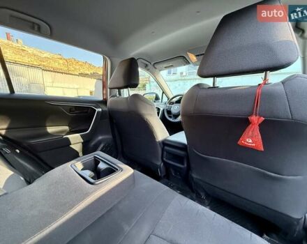 Червоний Тойота РАВ 4, об'ємом двигуна 2.49 л та пробігом 130 тис. км за 21799 $, фото 22 на Automoto.ua