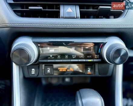 Червоний Тойота РАВ 4, об'ємом двигуна 2.49 л та пробігом 130 тис. км за 21799 $, фото 24 на Automoto.ua