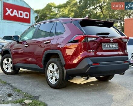 Червоний Тойота РАВ 4, об'ємом двигуна 2.49 л та пробігом 130 тис. км за 21799 $, фото 7 на Automoto.ua