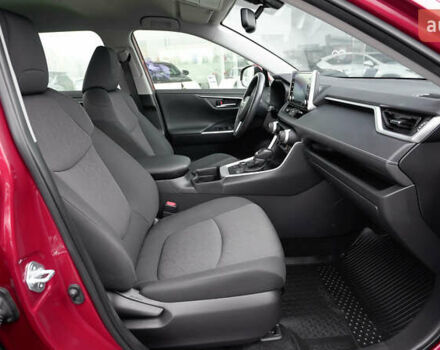 Красный Тойота РАВ 4, объемом двигателя 2.49 л и пробегом 72 тыс. км за 30135 $, фото 5 на Automoto.ua