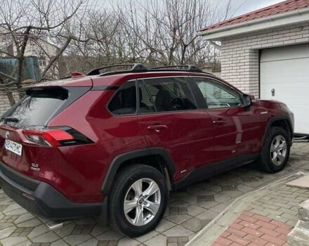 Червоний Тойота РАВ 4, об'ємом двигуна 2.49 л та пробігом 61 тис. км за 31869 $, фото 3 на Automoto.ua