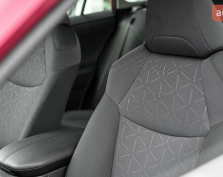 Красный Тойота РАВ 4, объемом двигателя 2.49 л и пробегом 72 тыс. км за 30135 $, фото 18 на Automoto.ua