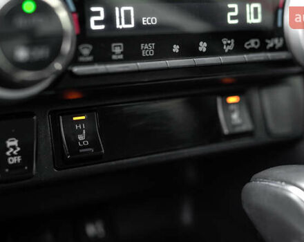 Красный Тойота РАВ 4, объемом двигателя 2.49 л и пробегом 72 тыс. км за 30135 $, фото 22 на Automoto.ua