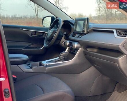 Красный Тойота РАВ 4, объемом двигателя 2.49 л и пробегом 30 тыс. км за 25000 $, фото 3 на Automoto.ua