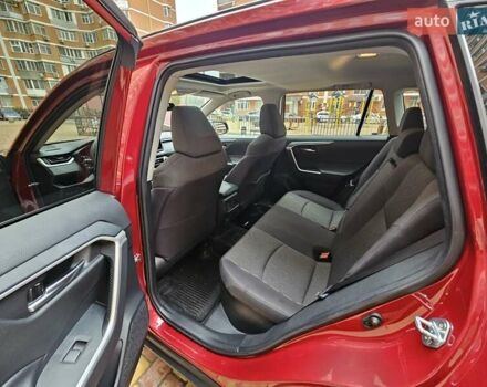 Червоний Тойота РАВ 4, об'ємом двигуна 2.49 л та пробігом 92 тис. км за 30800 $, фото 17 на Automoto.ua