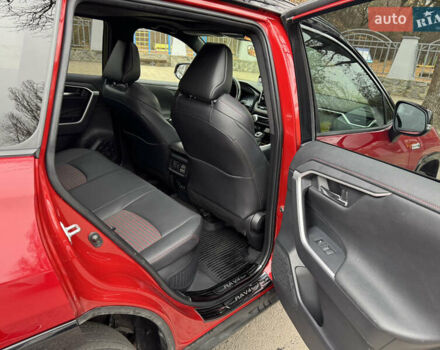 Красный Тойота РАВ 4, объемом двигателя 2.49 л и пробегом 85 тыс. км за 40000 $, фото 10 на Automoto.ua