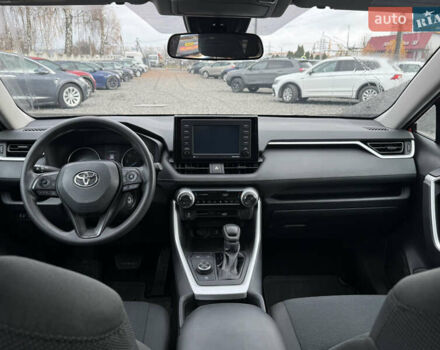 Красный Тойота РАВ 4, объемом двигателя 2.49 л и пробегом 96 тыс. км за 27000 $, фото 5 на Automoto.ua