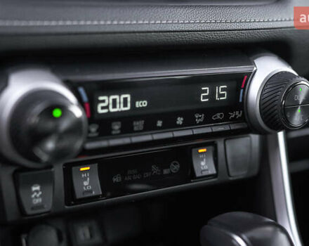 Красный Тойота РАВ 4, объемом двигателя 2.49 л и пробегом 29 тыс. км за 36465 $, фото 27 на Automoto.ua