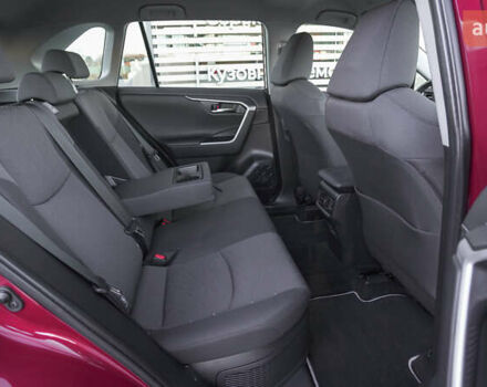 Красный Тойота РАВ 4, объемом двигателя 2.49 л и пробегом 29 тыс. км за 36465 $, фото 6 на Automoto.ua