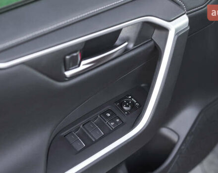 Красный Тойота РАВ 4, объемом двигателя 2.49 л и пробегом 29 тыс. км за 36465 $, фото 13 на Automoto.ua