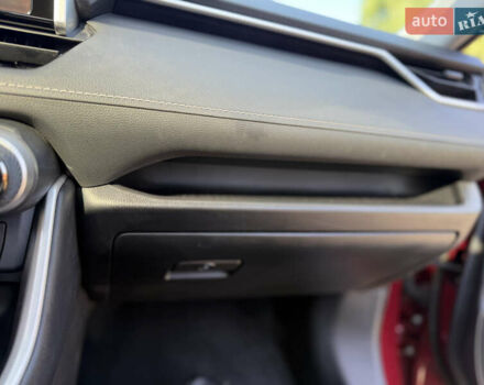 Красный Тойота РАВ 4, объемом двигателя 2.49 л и пробегом 19 тыс. км за 37000 $, фото 36 на Automoto.ua