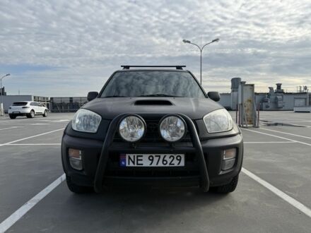 Красный Тойота РАВ 4, объемом двигателя 2 л и пробегом 262 тыс. км за 4000 $, фото 1 на Automoto.ua