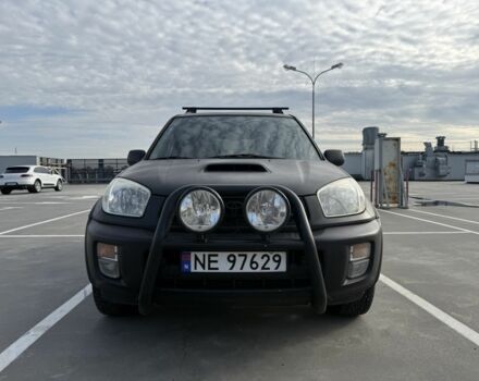 Красный Тойота РАВ 4, объемом двигателя 2 л и пробегом 262 тыс. км за 4000 $, фото 1 на Automoto.ua