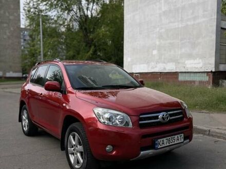 Червоний Тойота РАВ 4, об'ємом двигуна 2 л та пробігом 220 тис. км за 9950 $, фото 1 на Automoto.ua