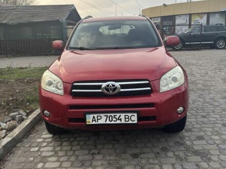 Червоний Тойота РАВ 4, об'ємом двигуна 2 л та пробігом 168 тис. км за 9990 $, фото 1 на Automoto.ua