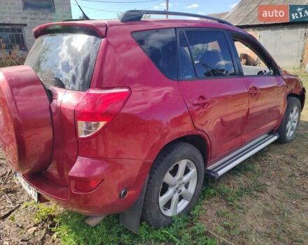 Червоний Тойота РАВ 4, об'ємом двигуна 2 л та пробігом 250 тис. км за 4650 $, фото 1 на Automoto.ua