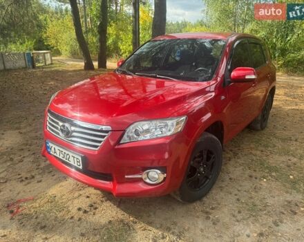 Красный Тойота РАВ 4, объемом двигателя 2.2 л и пробегом 257 тыс. км за 11800 $, фото 1 на Automoto.ua