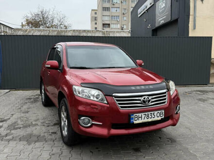 Красный Тойота РАВ 4, объемом двигателя 1.99 л и пробегом 187 тыс. км за 11400 $, фото 1 на Automoto.ua