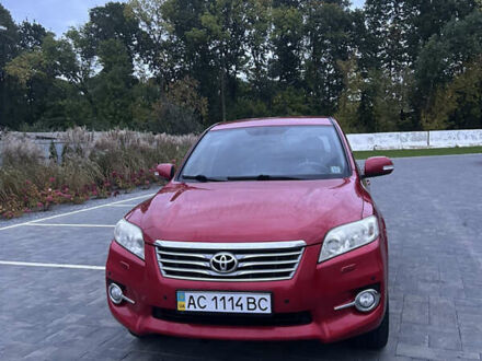 Тойота РАВ 4 2011 в Луцке на Automoto.ua Красный Тойота РАВ 4, объемом двигателя 1.99 л и пробегом 230 тыс. км за 14000 $, фото 1 на Automoto.ua