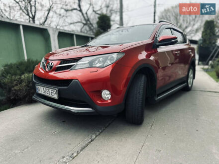 Тойота РАВ 4 2013 в Борисполе на Automoto.ua Красный Тойота РАВ 4, объемом двигателя 2.23 л и пробегом 130 тыс. км за 18000 $, фото 1 на Automoto.ua
