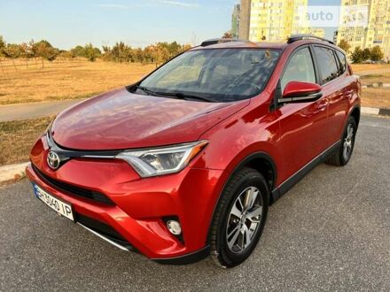 Тойота РАВ 4 2016 у Черкасах на Automoto.ua Червоний Тойота РАВ 4, об'ємом двигуна 2.49 л та пробігом 125 тис. км за 19000 $, фото 1 на Automoto.ua