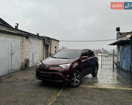 Красный Тойота РАВ 4, объемом двигателя 2.23 л и пробегом 214 тыс. км за 22000 $, фото 1 на Automoto.ua