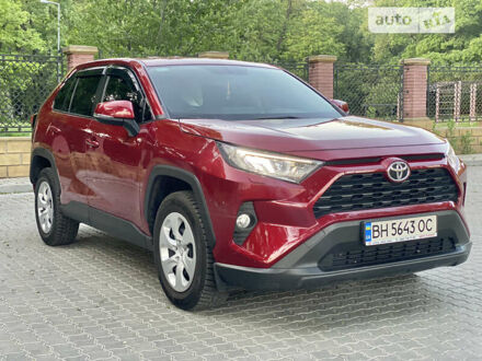 Тойота РАВ 4 2019 в Одессе на Automoto.ua Красный Тойота РАВ 4, объемом двигателя 2 л и пробегом 45 тыс. км за 24450 $, фото 1 на Automoto.ua
