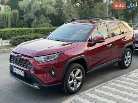 Тойота РАВ 4 2020 в Киеве на Automoto.ua Красный Тойота РАВ 4, объемом двигателя 2.49 л и пробегом 78 тыс. км за 33500 $, фото 1 на Automoto.ua