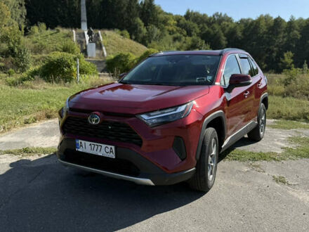 Красный Тойота РАВ 4, объемом двигателя 2.49 л и пробегом 19 тыс. км за 36500 $, фото 1 на Automoto.ua