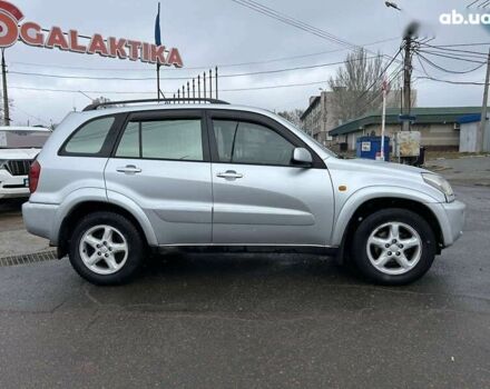 Тойота РАВ 4, объемом двигателя 2 л и пробегом 309 тыс. км за 6999 $, фото 4 на Automoto.ua