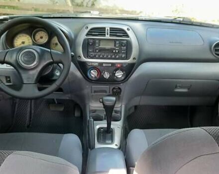 Тойота РАВ 4, объемом двигателя 2 л и пробегом 182 тыс. км за 6900 $, фото 4 на Automoto.ua