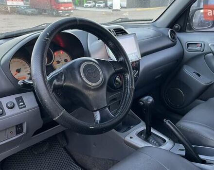 Тойота РАВ 4, объемом двигателя 2 л и пробегом 262 тыс. км за 6700 $, фото 8 на Automoto.ua