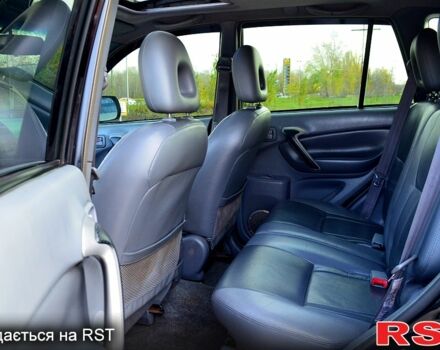 Тойота РАВ 4, об'ємом двигуна 2 л та пробігом 265 тис. км за 6350 $, фото 6 на Automoto.ua