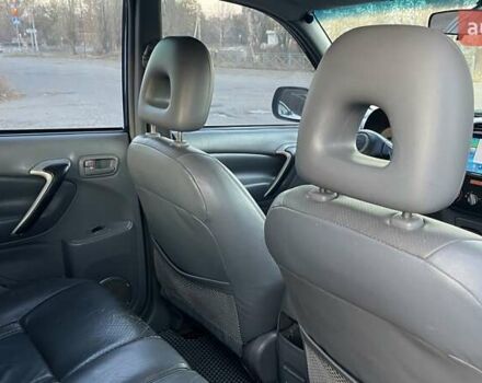 Тойота РАВ 4, объемом двигателя 2 л и пробегом 262 тыс. км за 6700 $, фото 11 на Automoto.ua