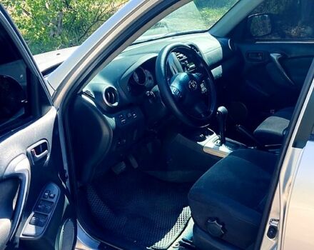Тойота РАВ 4, объемом двигателя 2 л и пробегом 270 тыс. км за 7000 $, фото 3 на Automoto.ua