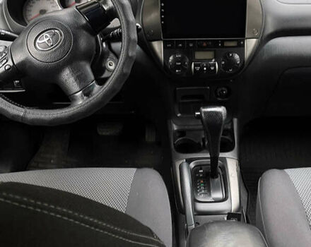 Тойота РАВ 4, об'ємом двигуна 2 л та пробігом 443 тис. км за 7200 $, фото 6 на Automoto.ua