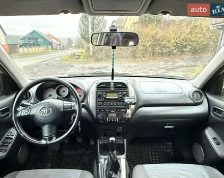 Тойота РАВ 4, объемом двигателя 2 л и пробегом 219 тыс. км за 7500 $, фото 10 на Automoto.ua