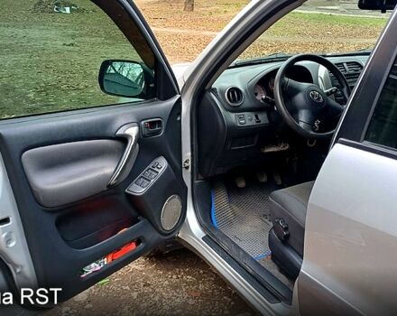 Тойота РАВ 4, объемом двигателя 20 л и пробегом 122 тыс. км за 7500 $, фото 4 на Automoto.ua