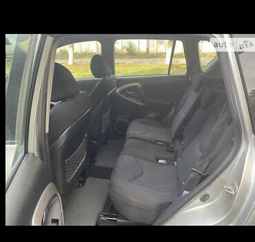 Тойота РАВ 4, объемом двигателя 2.2 л и пробегом 306 тыс. км за 10600 $, фото 6 на Automoto.ua