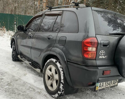 Тойота РАВ 4, объемом двигателя 2 л и пробегом 240 тыс. км за 8100 $, фото 4 на Automoto.ua